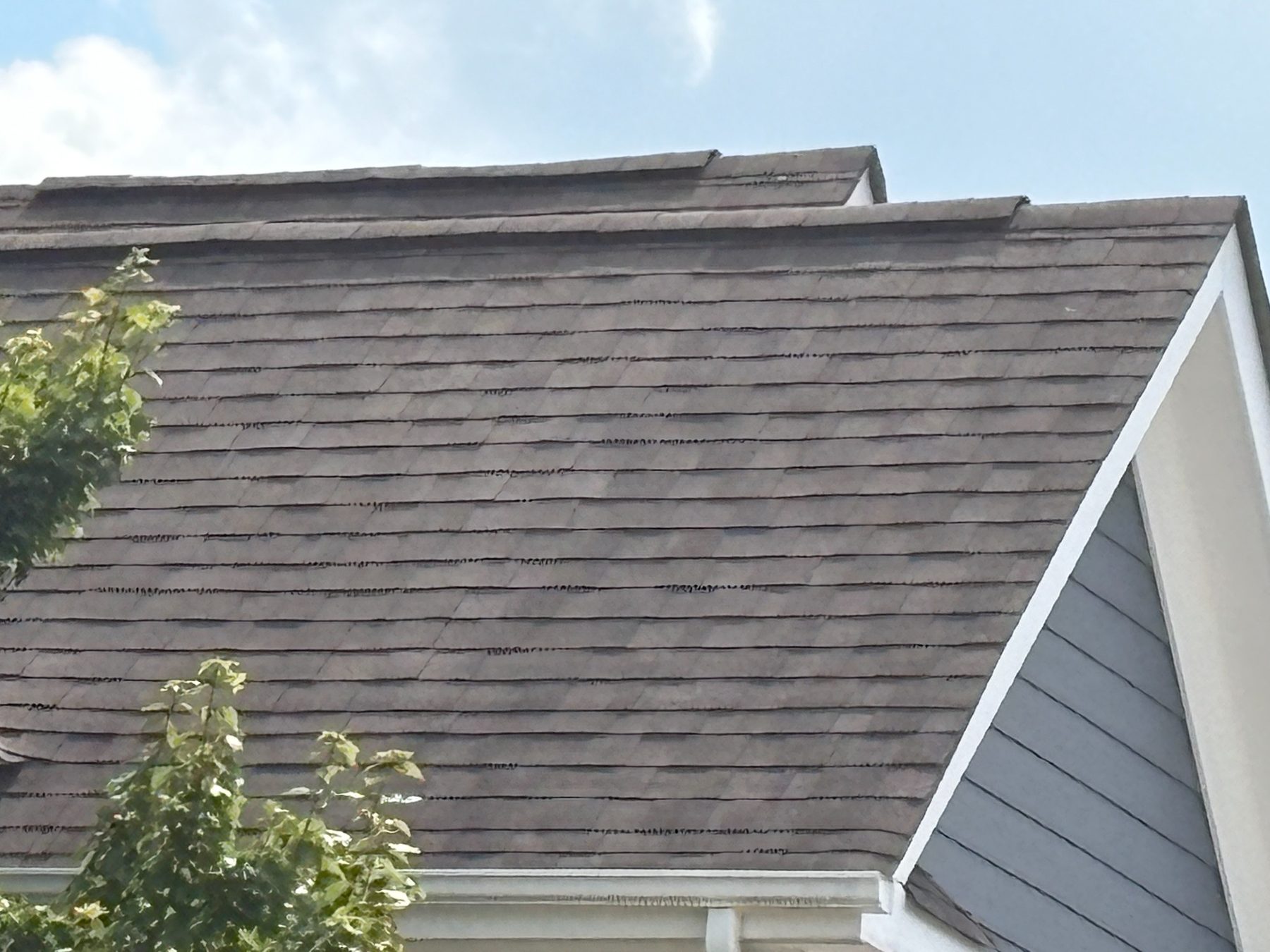 Roof valley
